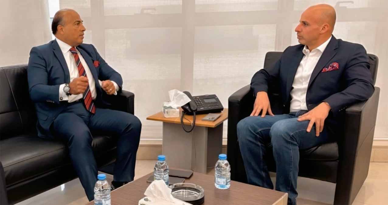 القنصل الجوزو مستقبلا السفير عطا الله